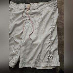 BILLABONG board shorts